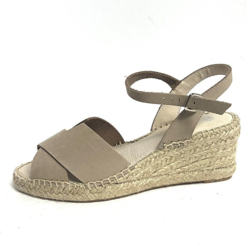 Eric Michael Womens Leigh Sandal Taupe Size EU38 M US7.5-8
